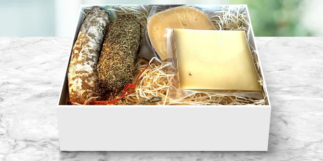 Boxy plné dobrot: kozí a ovčí sýr i sušené klobásky