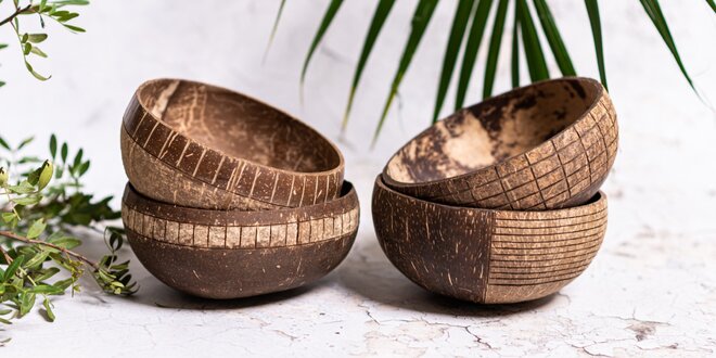 Přírodní kokosové misky i brčka z Vietnamu