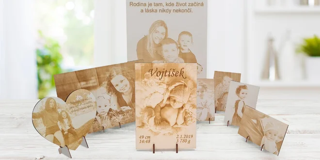 Fotografie gravírované do dřeva včetně textu