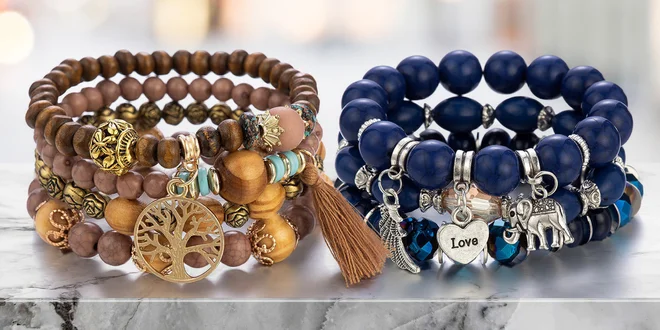 Široké náramky s kameny i polodrahokamy