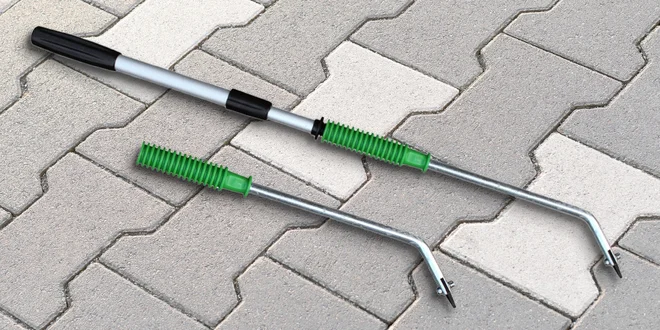 Čistič zámkové dlažby s nastavitelnou délkou