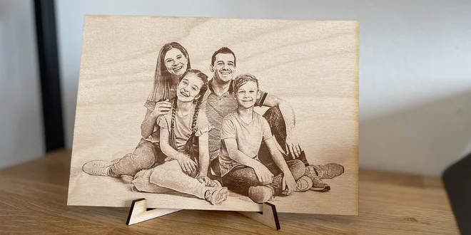 Dřevěný obraz s gravírováním vlastní fotografie