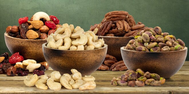 Ořechy GRIZLY: kešu, mandle, para i pistácie