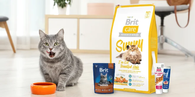 Brit pro kočky: granule i pasta proti chomáčům