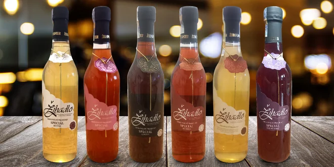 Medové likéry Žihadlo: originál, bitter, cherry a jiné