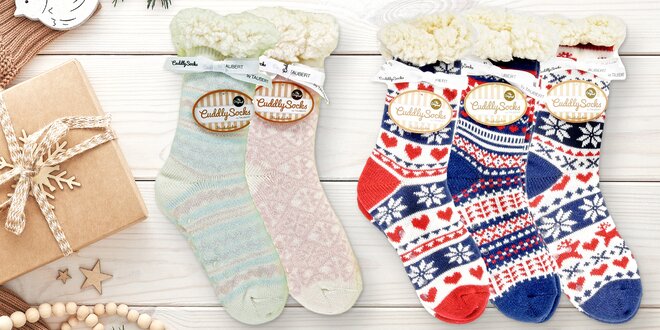 Hřejivé dámské ponožky: protiskluz a zimní vzory