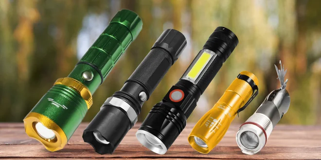 LED baterky s USB dobíjením i funkcí zoomu