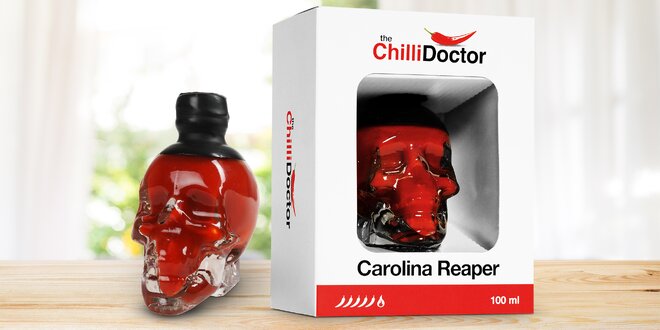 Carolina Reaper chilli mash ve skleněné lebce