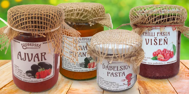 Chilli omáčky, ajvary, kečup a pikantní pasta