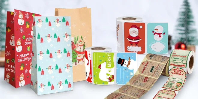 Samolepicí štítky a papírové pytlíky na vánoční dárky