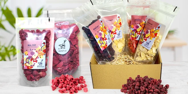 Lyofilizované višně, jahody, mango i další ovoce