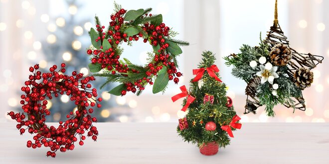 Vánoční výzdoba: ozdobené stromky a věnce