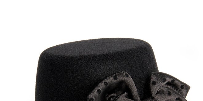 Dámský černý ozdobný klobouček s mašlí Pepa Loves