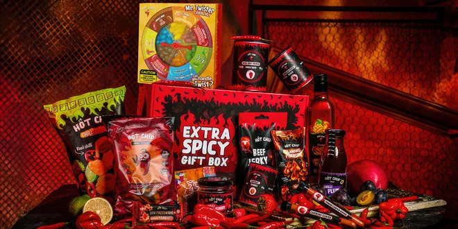 Dárkové chilli delikatesy: salsy, chipsy, koření i oříšky