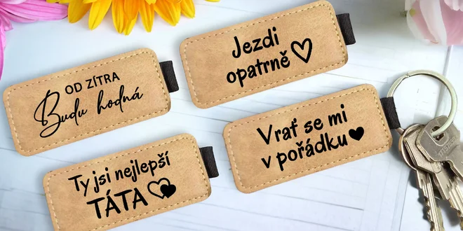 Klíčenky z umělé kůže: pro mamku, taťku i piráty silnic