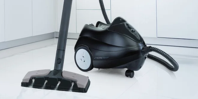 Pomoc při úklidu: parní čistič Euroflex Vapour M6s