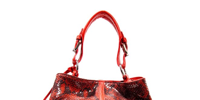 Červená kožená kabelka značky Puntotres Barcelona v imitaci hada