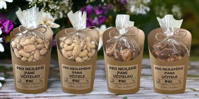 Pro učitele: mix slaných a sladkých oříšků i věnování