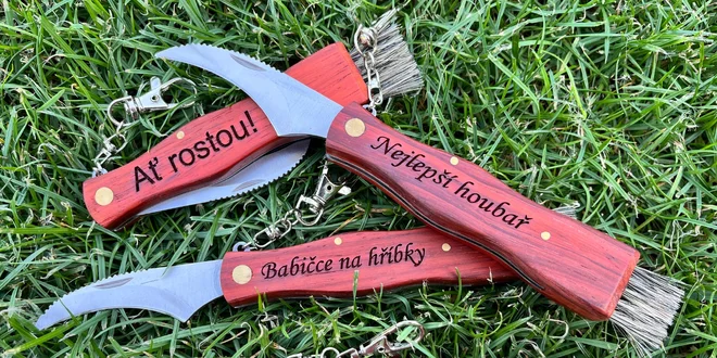 Nůž na houby s gravírováním vlastního textu