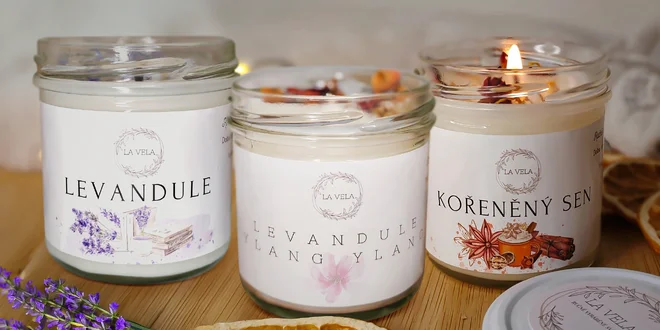 Přírodní svíčky a aroma krystaly: kořeněné, květové i sladké