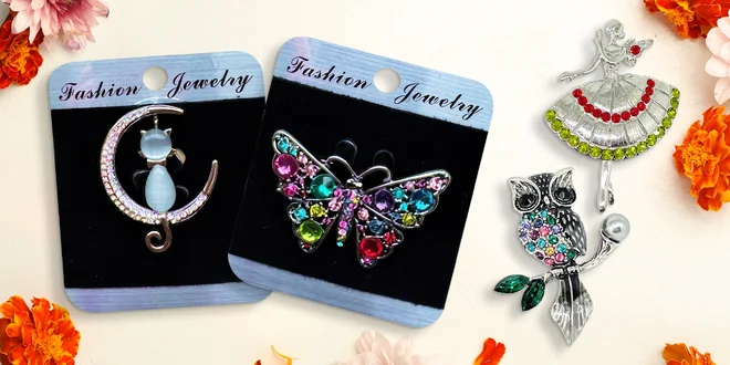 Barevné brože: květiny, zvířátka i houslový klíč