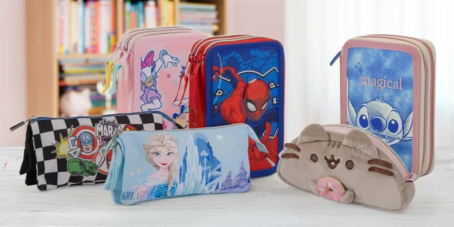 Pouzdra a penály i vč. výbavy: Spider-Man, Minnie i Stich