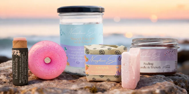 Přírodní kosmetika: peelingy, soli do koupele i sety