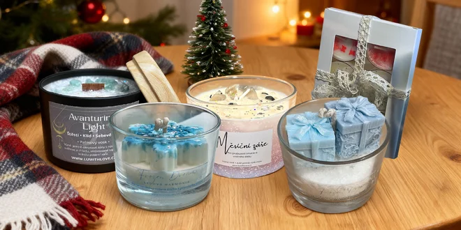 Přírodní svíčky z ČR zdobené minerály i vánoční baňky