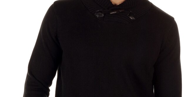 Pánský černý svetr s olivkovým knoflíkem CLK