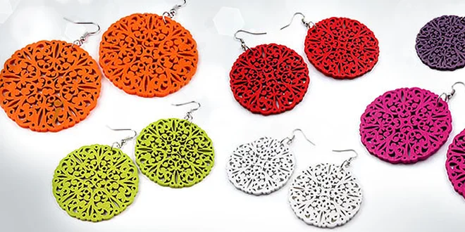 Štýlové a krásne drevené náušnice