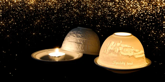 Reliéfne porcelánové svietniky so slovenskými motívmi