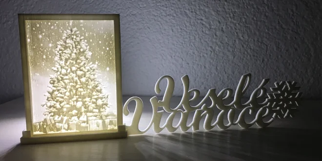 Svietniky s vlastnou 3D fotografiou aj s Veselé Vianoce