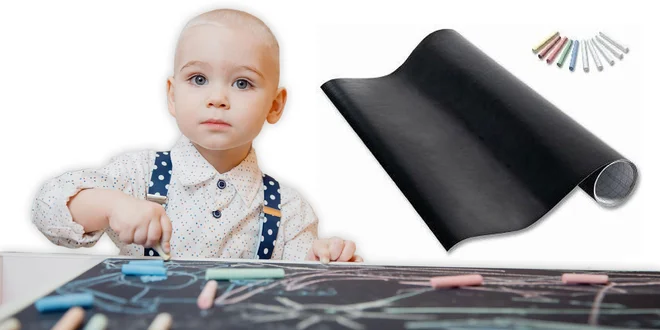 Samolepiaca tabuľa na stenu + 5 kried v balení