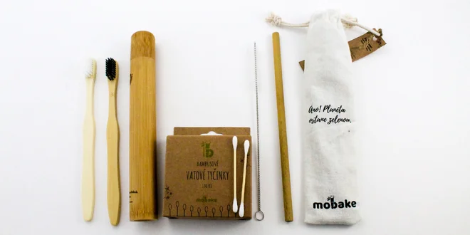 Zero Waste balíček MOBAKE: kefka, slamky, vatové tyčinky a vrecko