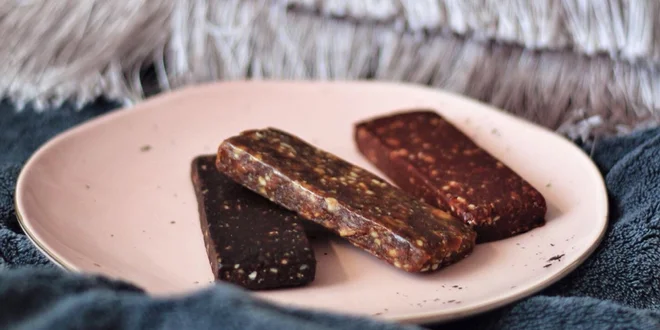 Skutočne chutné proteínové tyčinky s kávovými zrnami