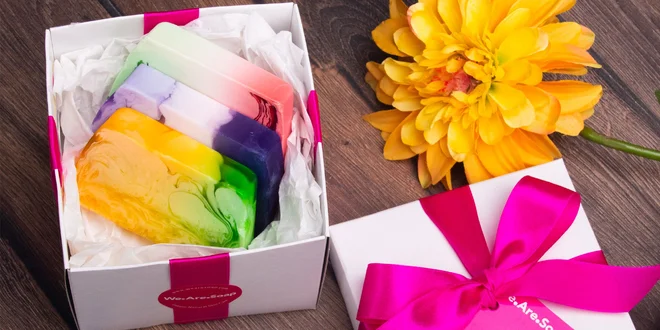 Prírodné krémy na ruky a sady krájaných mydiel