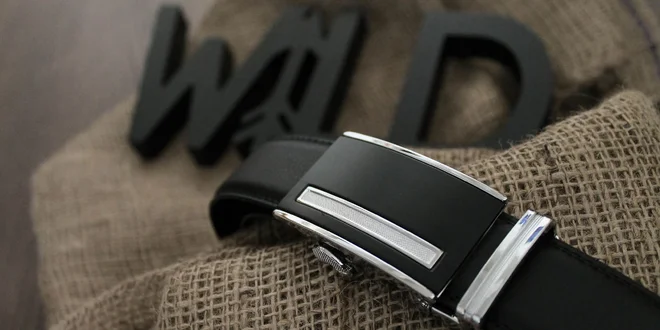 Kvalitné kožené opasky s rôznymi druhmi praciek