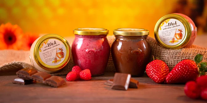 Ochutené pastované medy: ovocné i korenisté druhy
