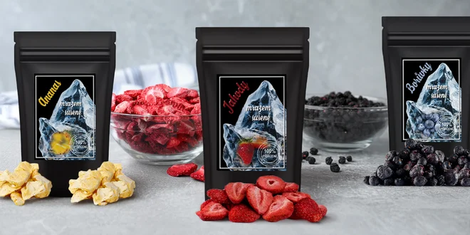 Ovocie sušené mrazom: slivky, mango, jahody a iné.