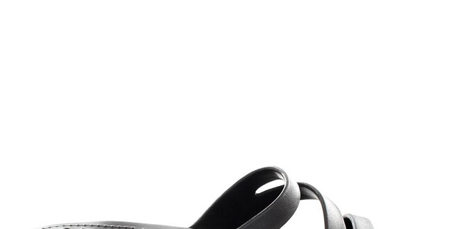Dámské černé pantofle Crocs s masážní stélkou