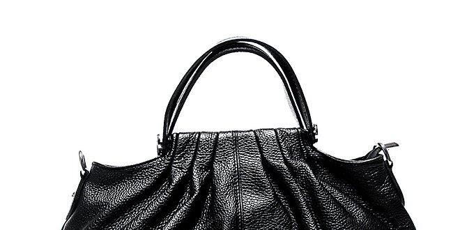 Dámská černá kožená kabelka s řasením Renata Corsi