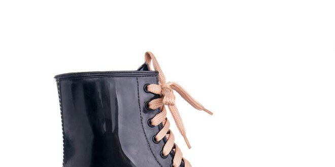 Dámské černé boty Via Bellucci s béžovými tkaničkami