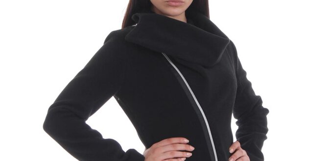 Dámský černý kabátek se zipovým zapínáním Caramella Fashion