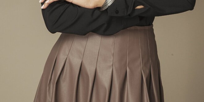 Dámská hnědá skládaná koženková sukně Ambigante