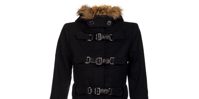 Dámský černý kabát Pussy Deluxe s přezkami a kožešinou
