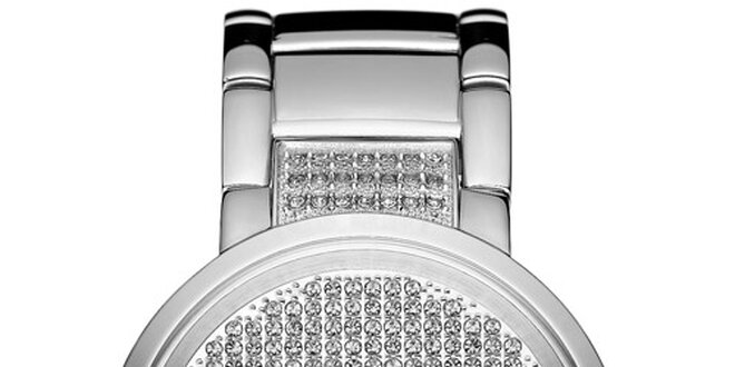 Dámské hodinky DKNY ve stříbrné barvě s kovovým řemínkem