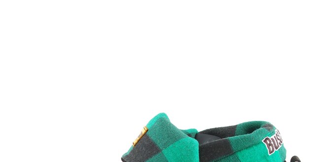 Černé boty s ohrnutou zelenou částí Bustagrip