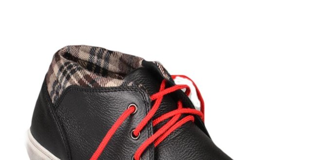 Černé boty s červenými tkaničkami Bustagrip