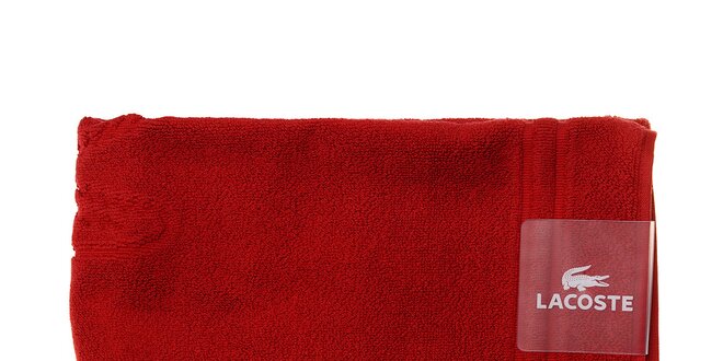 Sytě červená koupelnová předložka Lacoste