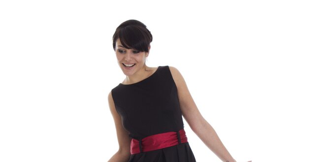 Dámské černé šaty s červeným páskem SforStyle